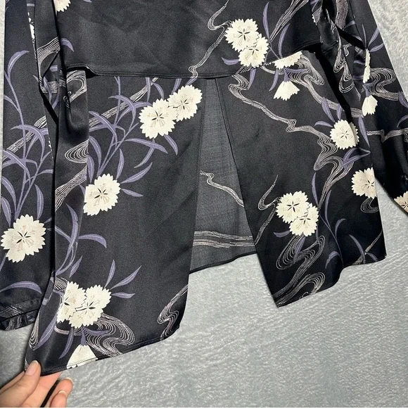 Club Monaco Briley Open-Back Black 100% Silk Floral Print Long Sleeve Blouse #44 - Picture 6 of 16